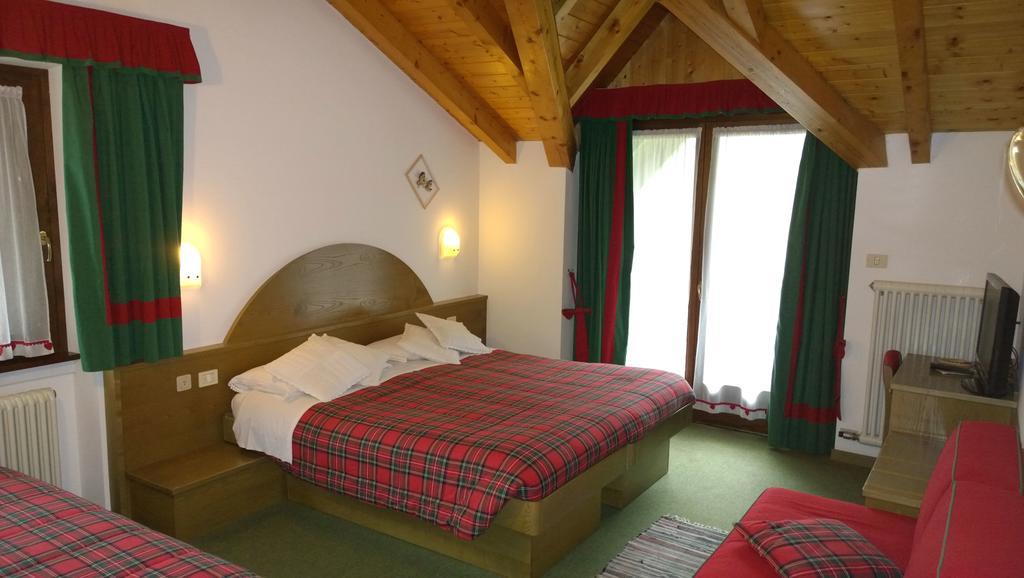 La Felce Bed & Breakfast Carisolo Room photo